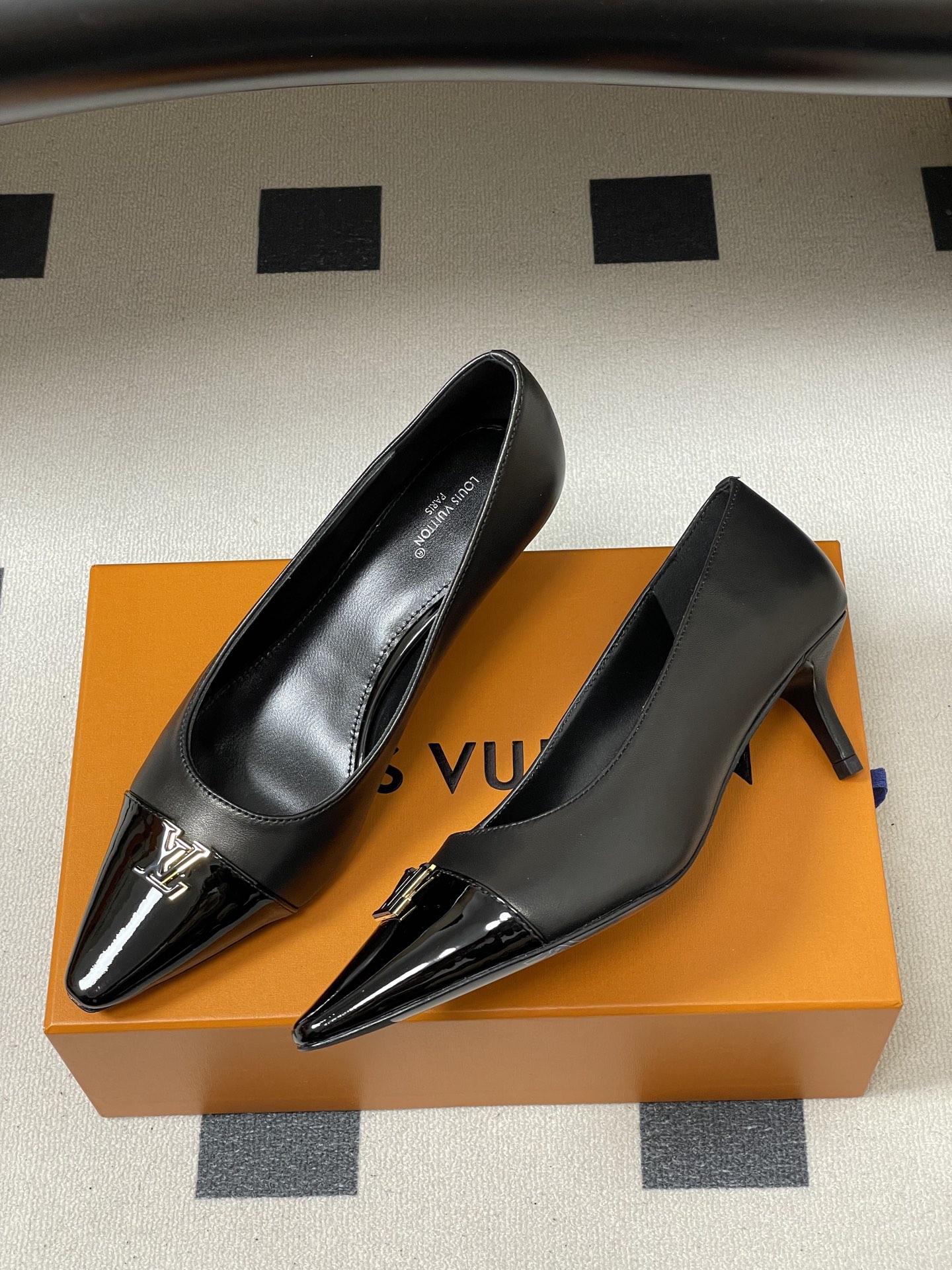 Women's high heels